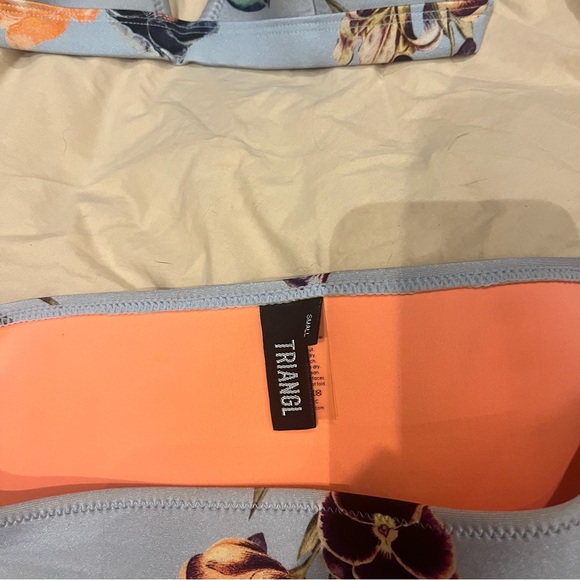 Floral TRIANGL bikini swimsuit size S/XS - Picture 7 of 7